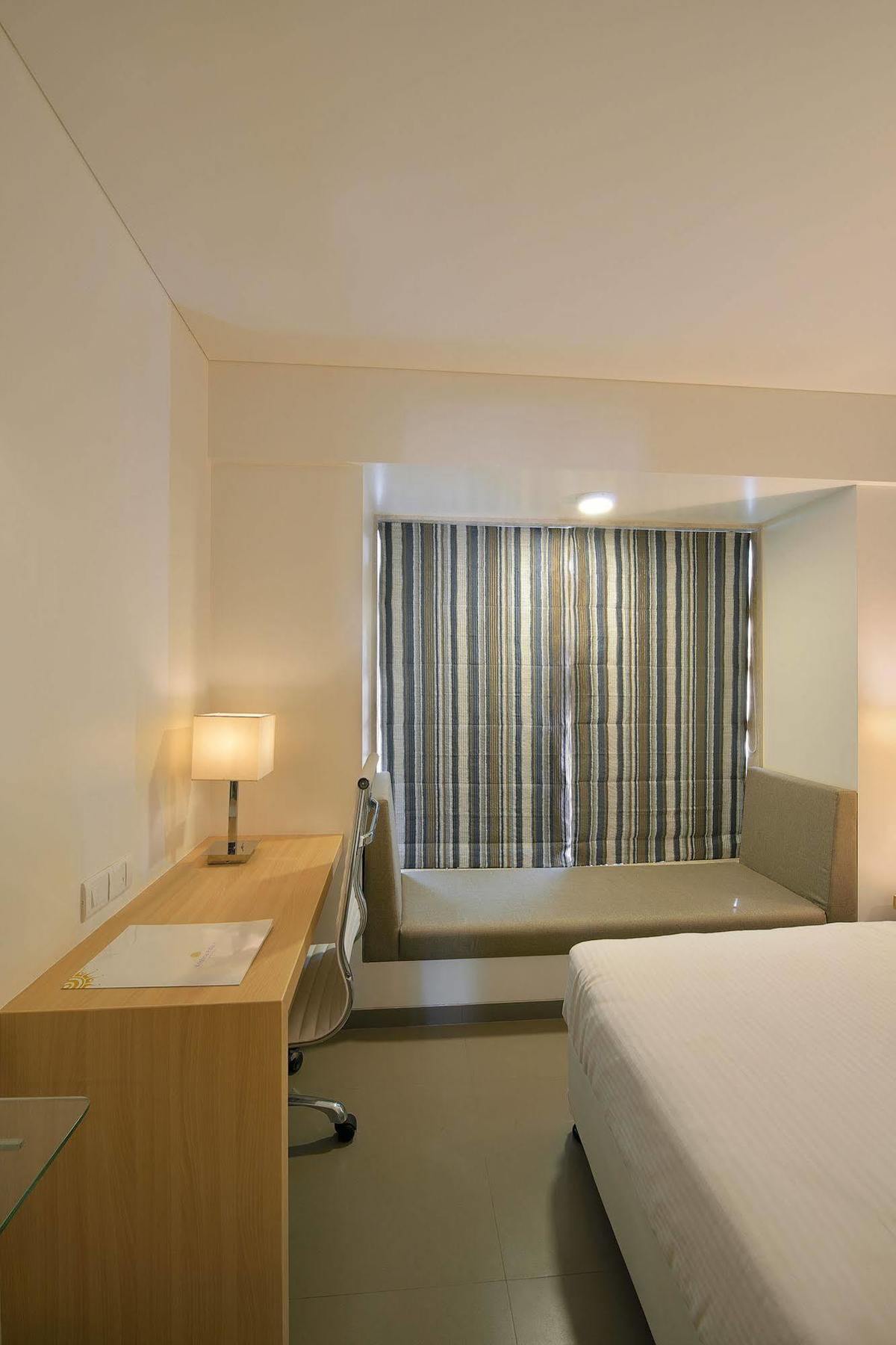 Krishna Palace Hotel - Ambernath Ambarnath Kültér fotó