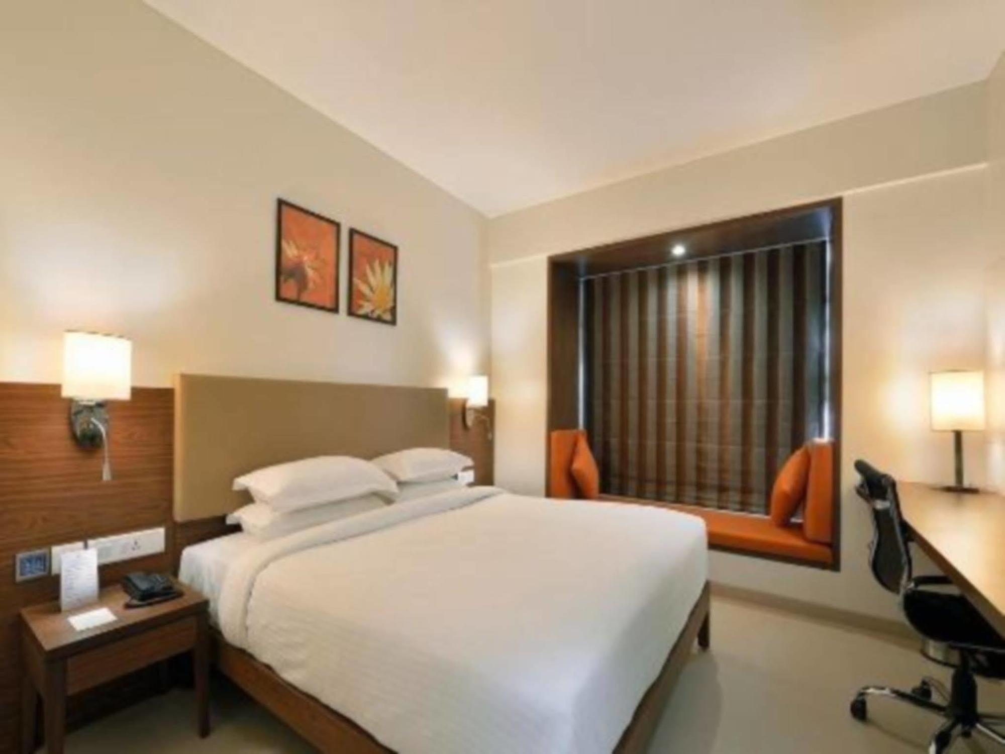 Krishna Palace Hotel - Ambernath Ambarnath Kültér fotó