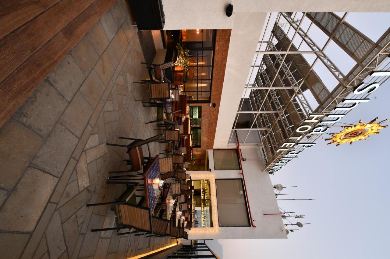Krishna Palace Hotel - Ambernath Ambarnath Kültér fotó