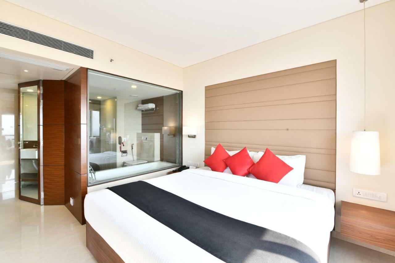 Krishna Palace Hotel - Ambernath Ambarnath Kültér fotó