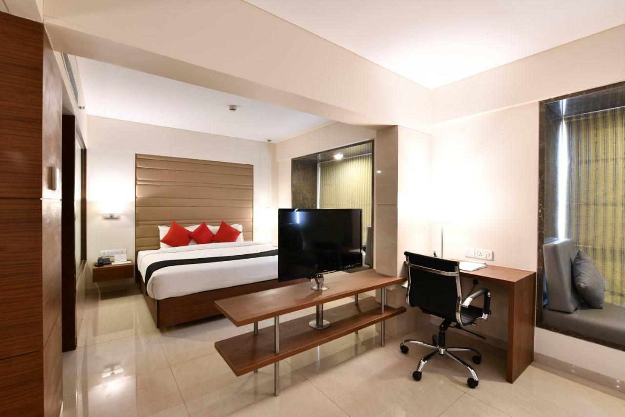 Krishna Palace Hotel - Ambernath Ambarnath Kültér fotó